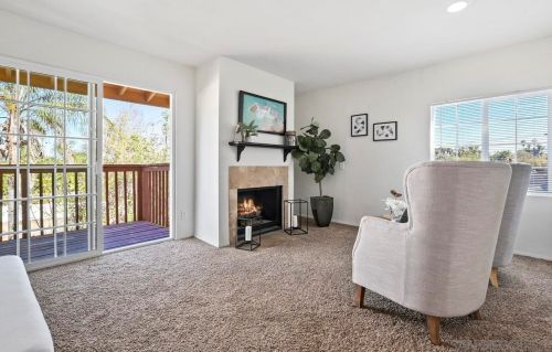 1171 Sunset Dr, Vista CA  92081-7407 exterior