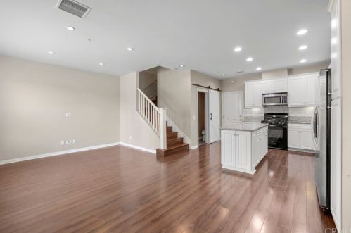 766 Olive St, Anaheim CA  92805-2733 exterior