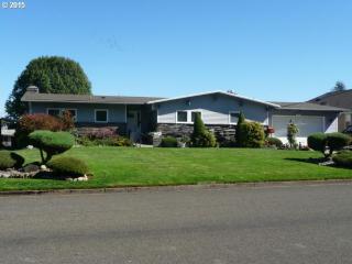 550 Wallula Ave, Damascus OR  97030 exterior