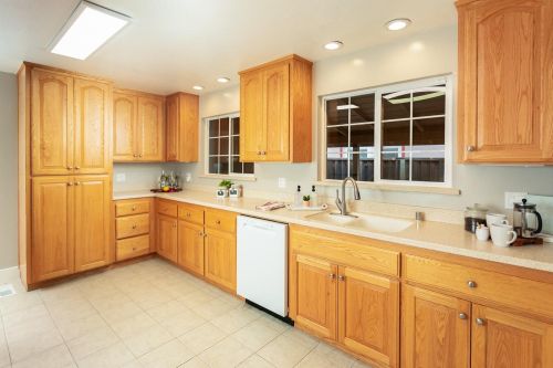 1304 California St, Woodland CA  95695-4412 exterior