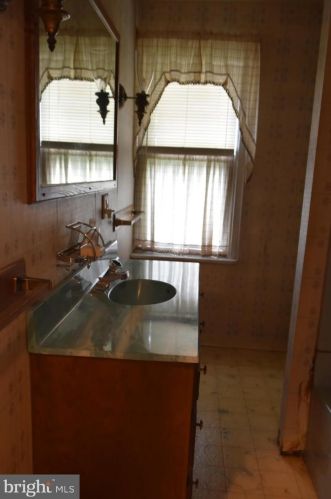 650 28th St, Harrisburg PA exterior