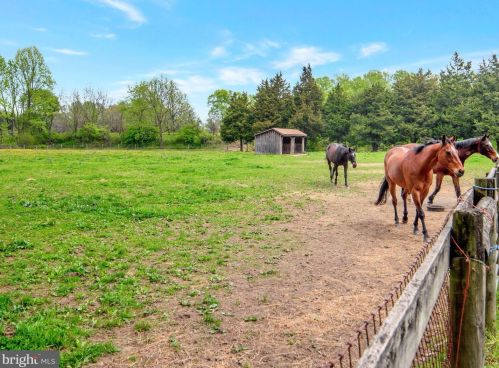 251 Bancroft Rd, Kennett Sq PA  19348-2292 exterior