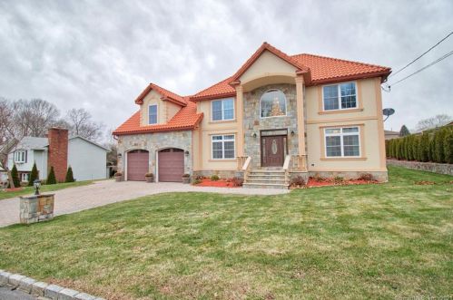450 Como Ave, Waterbury, CT 06708-3660