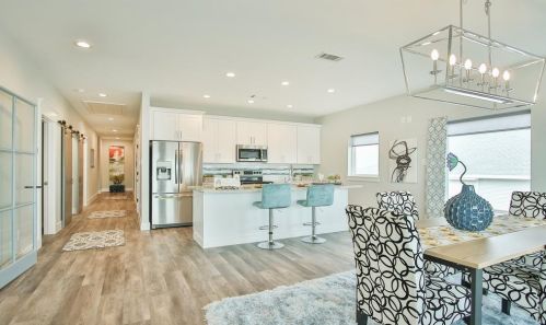13206 Bermuda Beach Dr, Galveston, TX 77554-8704