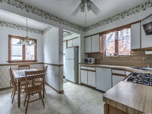 20 Marshall Ave, Floral Park NY  11001-3201 exterior