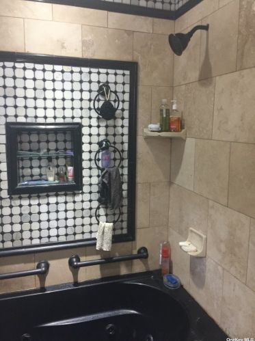 8 Cone Ave, Central Islip NY  11722-4211 exterior