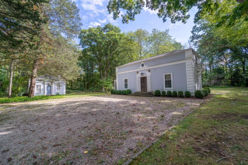 5 Father Peters Ln, New Canaan CT  06840-2215 exterior