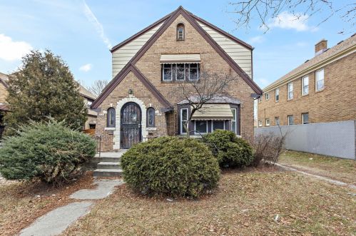 3434 42nd St, Milwaukee WI 53216-3516 exterior