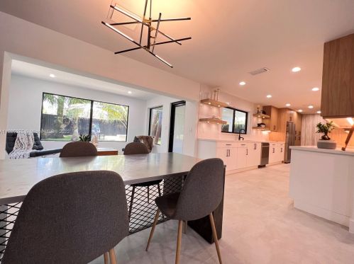 1201 3 Ave, Boca Raton FL  33432-2653 exterior
