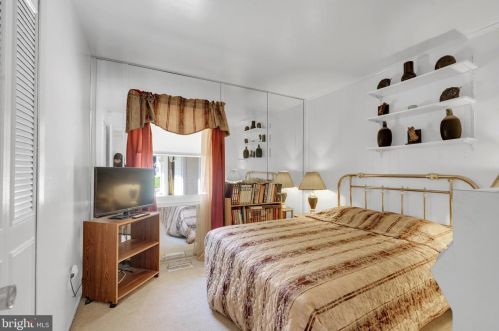 2 Nevada Ln, Willingboro NJ  08046-1315 exterior