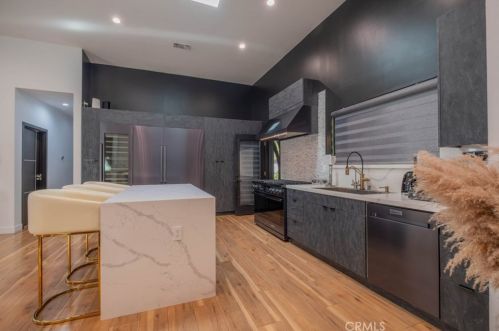 3411 Chevy Chase Dr, Glendale CA  91206-1418 exterior