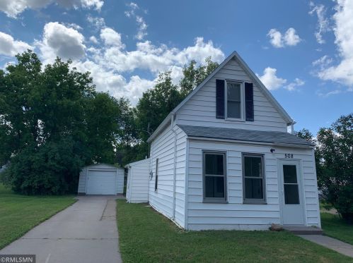 508 8th St, Little Falls MN  56345-2839 exterior