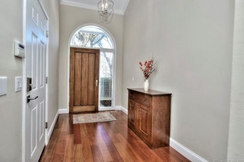 132 Regents Park, Westport, CT 06880-5532
