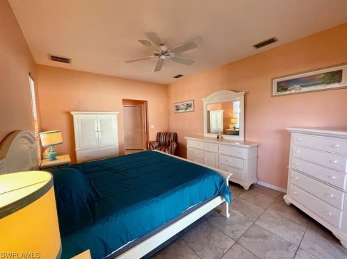 3746 6th Ave, Cape Coral FL  33904-5203 exterior