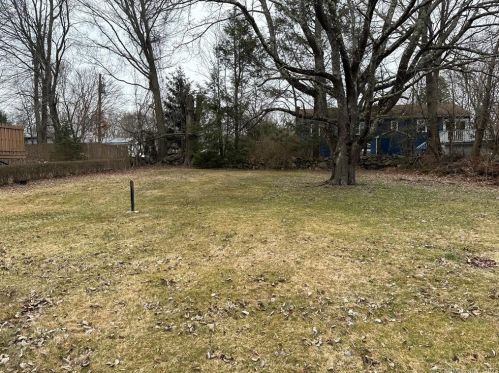 372 Chestnut Hill Ave, Waterbury, CT 06704-1616