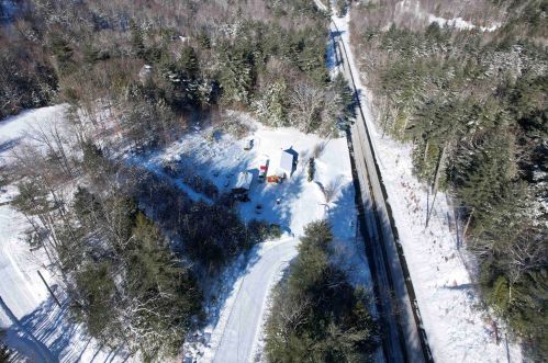 6 Quarry Hill Ct, Henniker NH  03242-3449 exterior