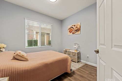23860 Toscana Dr, Santa Clarita CA  91354-3015 exterior