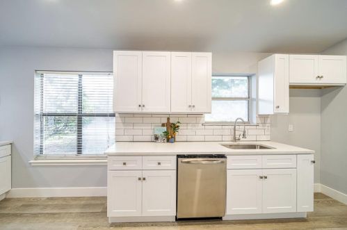 1100 Windsong Trl, Richardson, TX 75081-4452