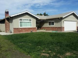 1061 John St, Salinas CA  93905-3201 exterior