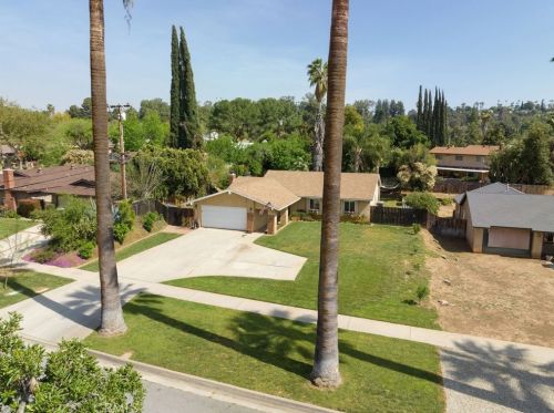732 Palm Ave, Redlands, CA 92373-5836