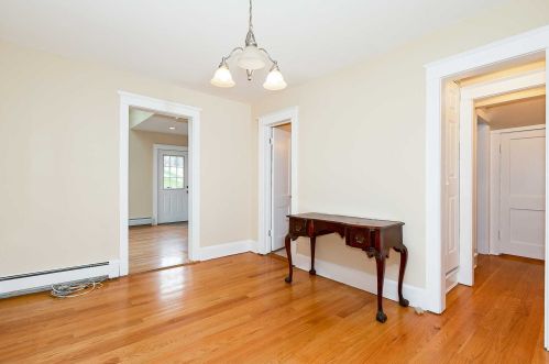 19 Loockerman Ave, Poughkeepsie NY 12601-5026 exterior