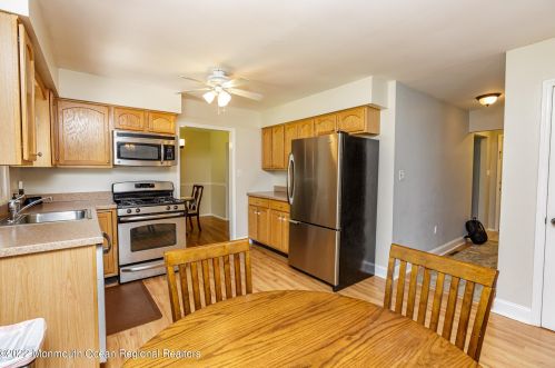 1618 Whitcomb Rd, Lacey NJ  08731-3347 exterior