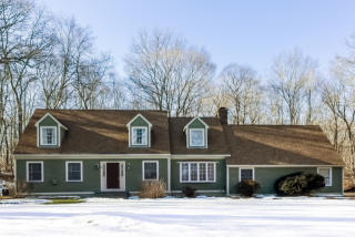 33 Chittenden Hill Rd, Clinton, CT 06413-1229