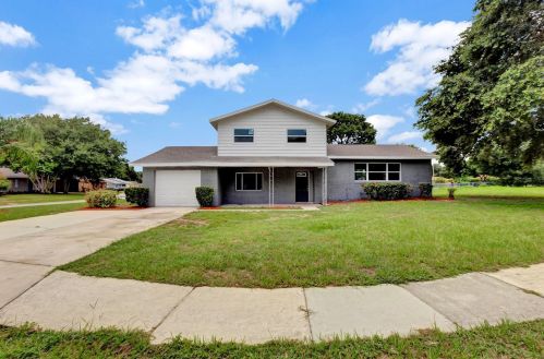 2401 Swan Dr, Winter Haven, FL 33881-1751
