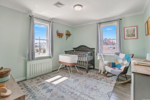 136-17 Bch Channel Dr, Far Rockaway NY  11694-2402 exterior