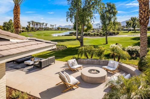 7 Mayfair Dr, Rancho Mirage CA  92270-2586 exterior