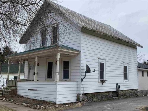 10 Powers St, Crary Mills, NY 13617-1133