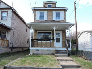 74 Yank St, Wilkes Barre, PA 18704-1136