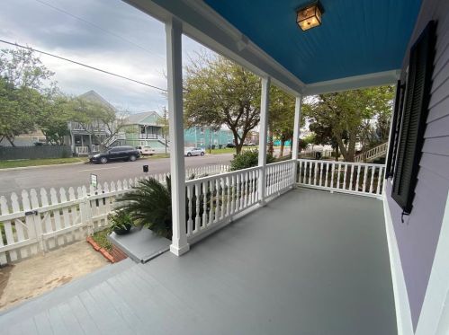 1507 20th St, Galveston TX  77550-8001 exterior