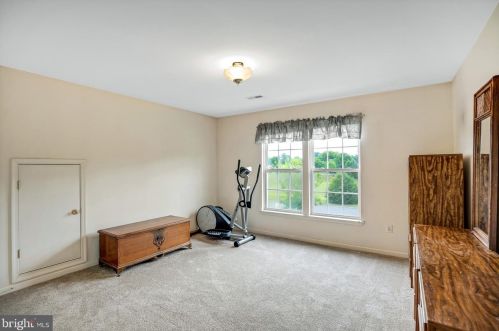 26 Kristen Ln, West Deptford NJ  08051-1672 exterior