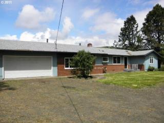 88 Clearview Dr, Roseburg, OR 97471-9535