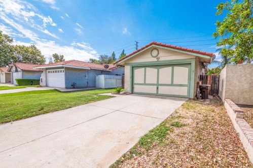 1860 Overland St, Colton CA  92324-6304 exterior