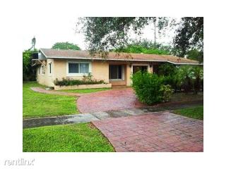 2230 47th Ave, Hollywood FL  33021-4152 exterior