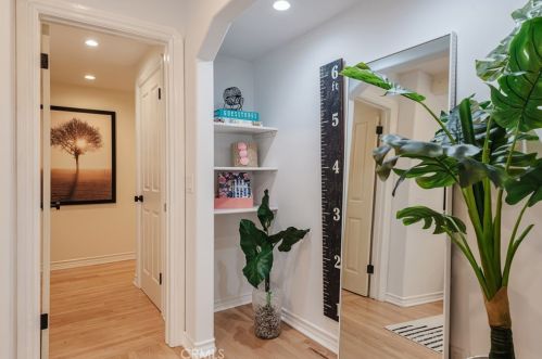 593 26th St, Manhattan Beach CA  90266-2208 exterior