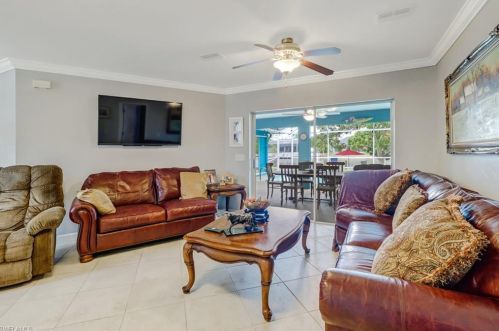 510 24th St, Cape Coral, FL 33990-4327