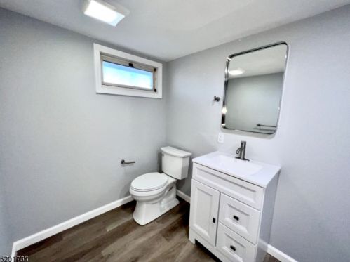 75 Elba Ave, Hopatcong NJ  07843-1848 exterior