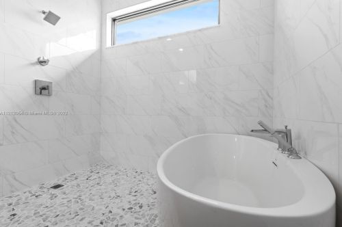 17636 45th Ave, Hollywood FL  33029 exterior