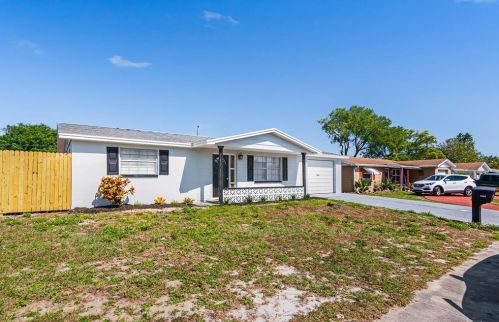 1042 Pert Ln, Tarpon Springs, FL 34691-5162