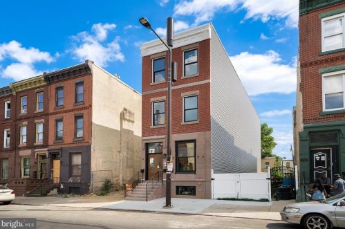 1934 Diamond St, Philadelphia, PA 19121-1522