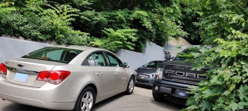 624 Chase Ave, Waterbury, CT 06704-1904