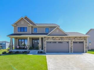 16020 Northpark Dr, Des Moines, IA 50323-2618