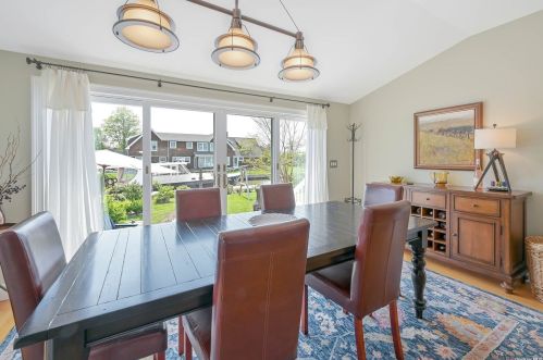 624 Tower Mews, Oakdale NY  11769-2449 exterior