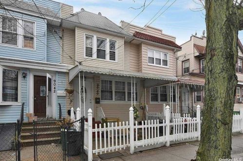 90-40 80th St, Jamaica, NY 11421-1106