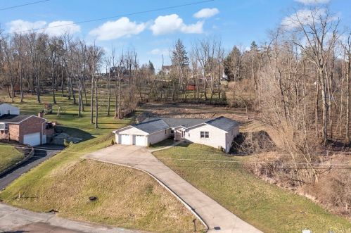 138 Longvue Dr, Canonsburg, PA 15317-3064
