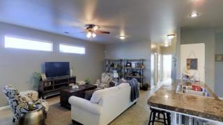 838 Woodridge Cir, Lemoore, CA 93245-4434
