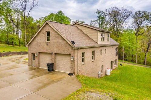 481 Coleman Rd, Mc Donald PA  15057-2850 exterior